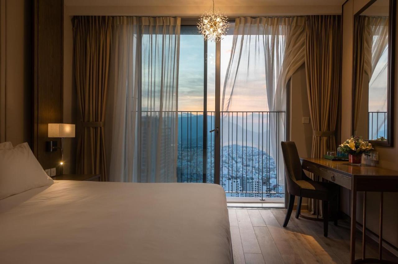 Panorama Ocean View Luxury Apartment Нячанг Екстер'єр фото