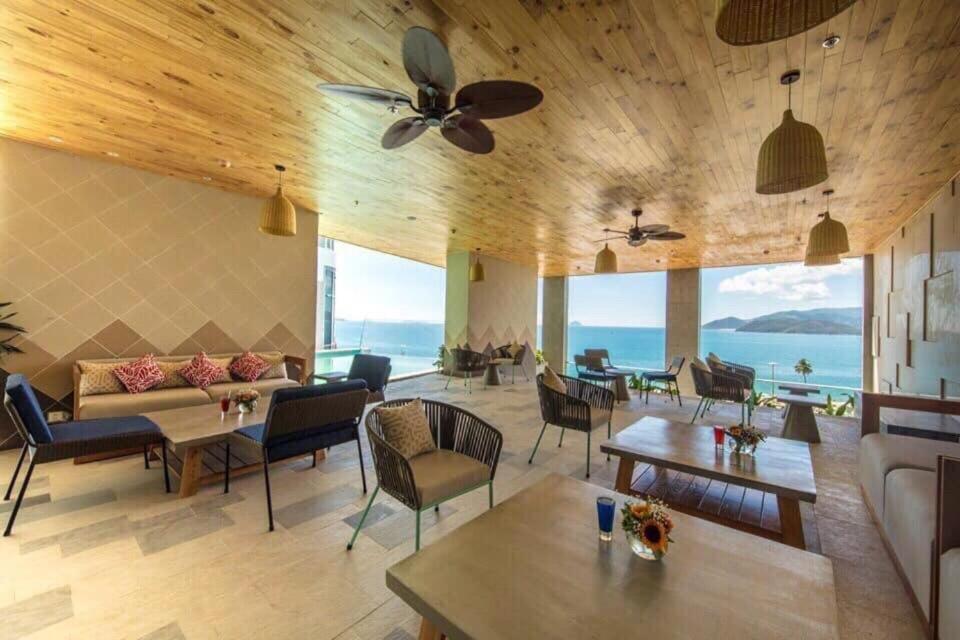 Panorama Ocean View Luxury Apartment Нячанг Екстер'єр фото